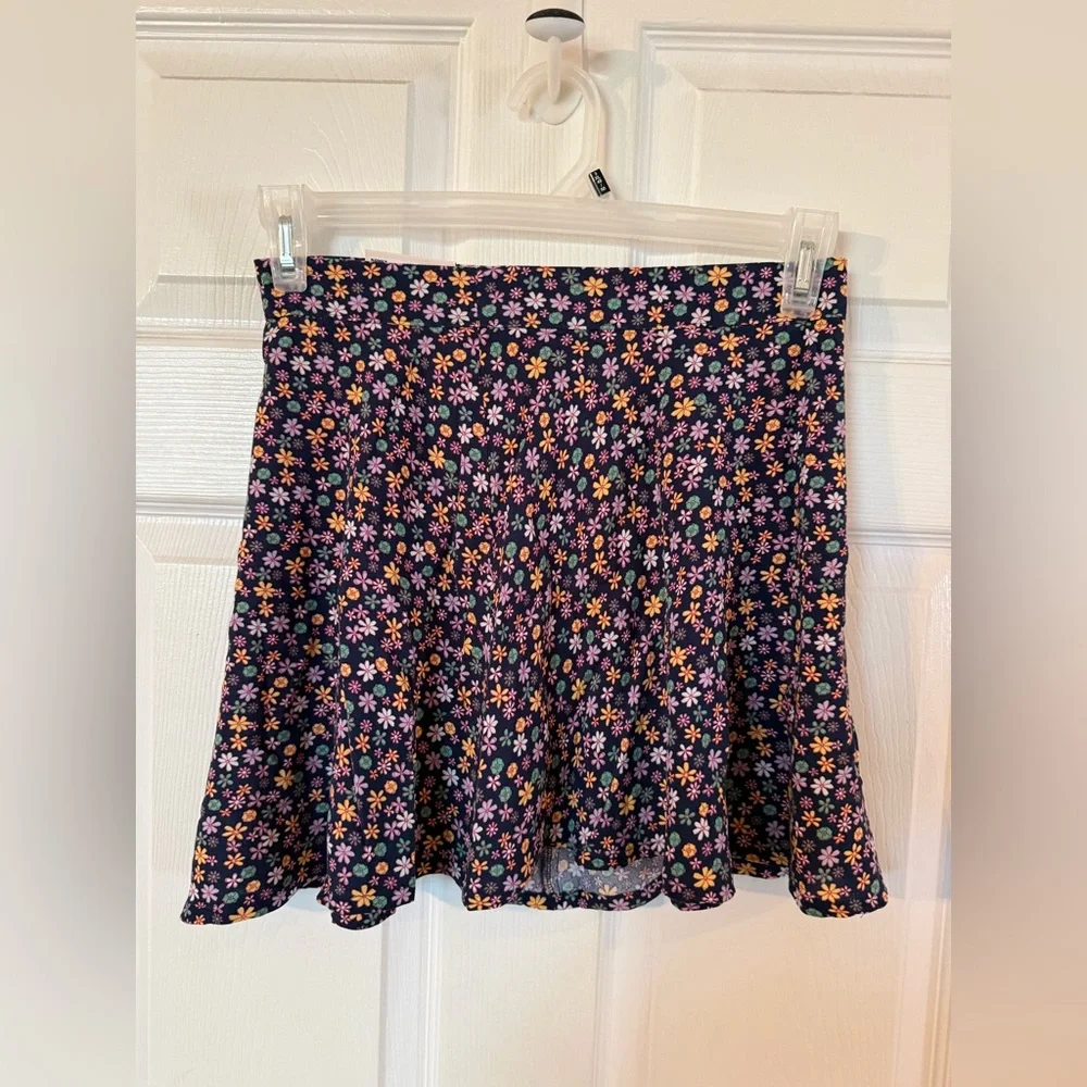 SO Navy Floral Mini Skirt NWT - Picture 7 of 11